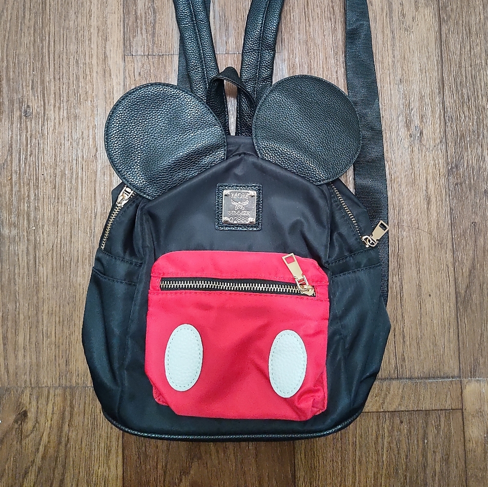 Mini Disney backpack Mom summer 02888 nwot